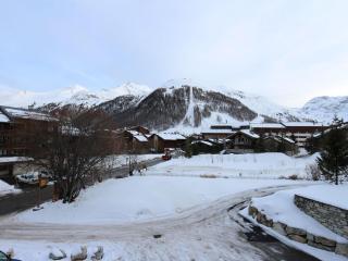 Appartement de luxe avec cheminée, balcon et services inclus, au pied de la forêt de Bellevarde - FR-1-694-12 - Val dʼIsère - 8