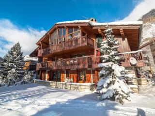Élégant 4 pièces avec terrasse plein Sud, cheminée, parking couvert, au centre proche pistes et commodités - FR-1-694-91 - Val-d'Isère - 7