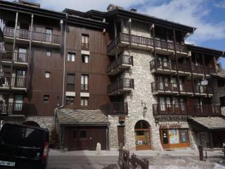Appartement élégant avec cheminée et balcon, aux pieds des pistes et au cœur de Val-d'Isère - FR-1-694-138 - 5