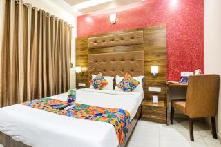 FabHotel Amour - Nr Mumbai International Airport - Bombay - 7