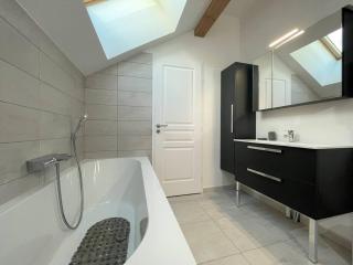 Chalet Dupleix 4 pièces, 6-8 pers. à Puy St Pierre - Lumineux, équipé, calme avec terrasse et garage privé - FR-1-330C-136 - Puy-Saint-Pierre - 1
