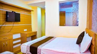 HOTEL STAR HOLIDAY PVT LTD - Bhairāhawā - 4