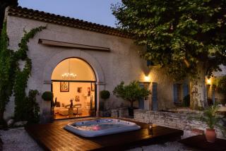 Chateau Juliette Winery Homestead Provence - Tresques - 0