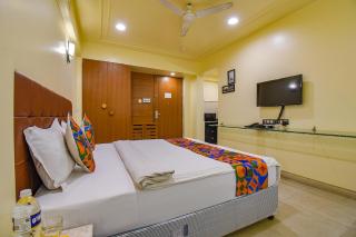FabHotel SR Wakad - Nr Mall of Millenium - Pune - 4