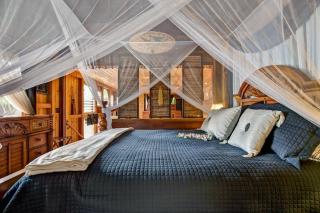The Bali House and Cottage at Kehena Beach Hawaii - 3