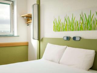 ibis budget Sheffield Arena - 6
