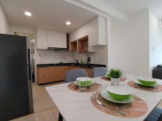 3 bedrooms condo with pools, gym, wifi & washer - Kuching - 7