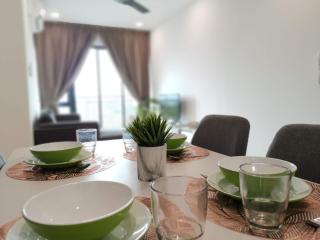 3 bedrooms condo with pools, gym, wifi & washer - Kuching - 6
