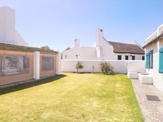 Zandtorini Seaside Cottage - Struisbaai - 8