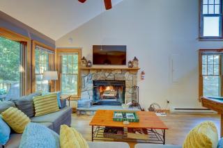 Pocono Mountain Home , Hot Tub- 1 Mile To Skiing! - Tannersville - 6