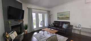 Superbe condo - Navette de Ski Gratuite #202 - 0