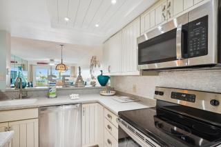 Land's End 3-405 Bay Front - Premier - St. Pete Beach - 2