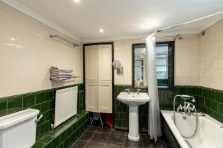 Lovely West London Entire Apartment - Londra - 2