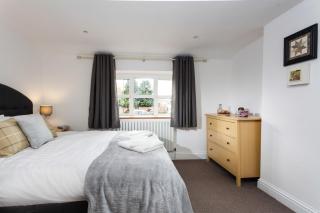 Forge Cottage - 1