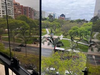 Bonito depa san isidro cama queen home office wifi y cochera - 4