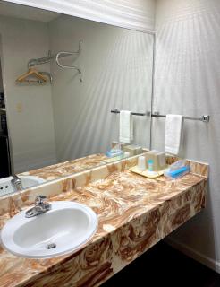 Luxury Inn & Suites - 1