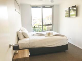 3 Bedroom Central Beachside Kingscliff Apartment with Pool - Kingscliff - 2