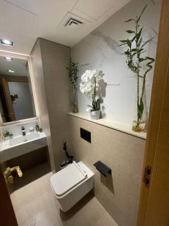 Luxury 5 star 1 Bed Apartment - 6