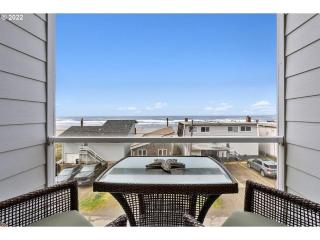 Rockaway oceanview condo,Steps to the beach & Downtown,W&D, WiFi - Rockaway Beach - 7