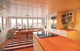 2 Bedroom Stunning Home In Rönnäng - Rönnäng - 1