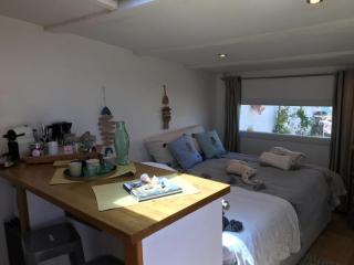 MAISON de PECHEUR LES PIEDS DANS L'EAU ET SON CABANON - 7