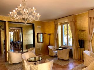 Caroline Hotel - Brusimpiano - 2