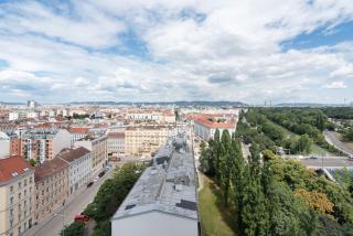 Hoch hinaus, neu und stilvoll mit Pool am Dach - Wien - 1