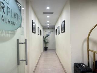 Hotel Hardik Palacio - Varanasi - 8