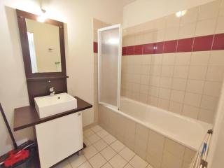 Le Marmotton, T2, centre Luchon, wifi, casier à skis, ascenseur, 5 personnes - Luchon - 4