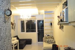 SMDC Wind Residences 102 Loft Bedroom Facing Amenities with WIFI and Parking - Tagaytay - 0