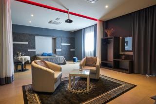 Castelmartini Wellness & Business Hotel - Larciano - 1