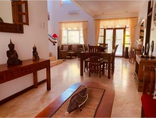 Villa Cantik Kuta Regency - Kuta - 2