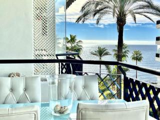 MI CAPRICHO BEACHFRONT- 3-7 Apartment with sea views - Mijas Costa - 0