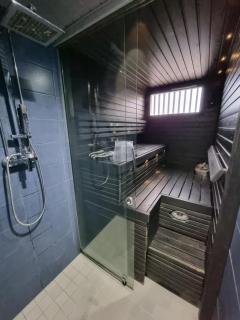 Central Gem with Sauna - Big two-room apartment FREE PARKING - Tampere - 0