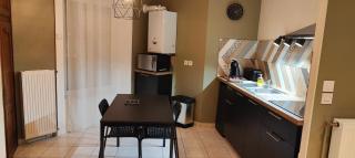 Charmant Appartement au Cœur de Fougères - Fougères - 4