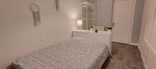 Charmant Appartement au Cœur de Fougères - 1