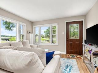 Adorable Wawasee Cottage in Oakwood Park - Syracuse - 3