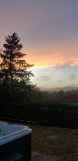 Seven Stars- hot tub & garden with fabulous views. - 1