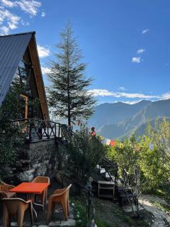 Himalayan Manor A-Frame House - Sainj - 9