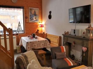 Studio cosy avec mezzanine, 27m², 2/3 pers, Équipé, Wifi, Balcon, Proche ski et commerces - FR-1-342-293 - Beaufort - 9