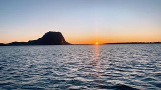 Viksh Seaview Apartment - 8