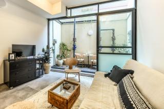 Cozy Modern 1BR Duplex Apt w Balcony Near City Center and Shelter by Sea N' Rent - Tel Aviv - 5