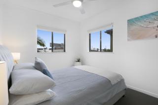 'Little Mermaid' beach apartment best location walk to beach and restaurants - sleeps 4 - Gold Coast - 7