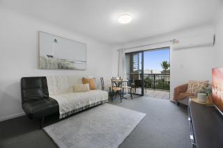 'Little Mermaid' beach apartment best location walk to beach and restaurants - sleeps 4 - Gold Coast - 5