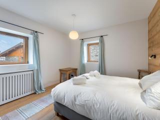 Chalet familial neuf avec sauna et spa, proche des pistes, accueille 12 personnes et animaux admis - FR-1-570-30 - Praranger - 9