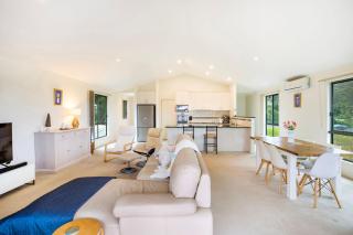 Villa Franco Pet Friendly 10 Mins Walk to Beach - Surf Beach - 9
