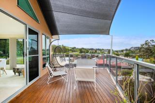 Villa Franco Pet Friendly 10 Mins Walk to Beach - Surf Beach - 0