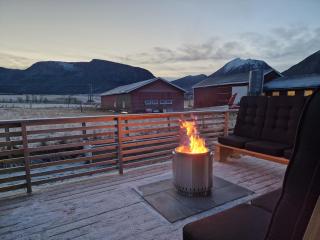 Arctic Lodge Tromvik with jacuzzi - 8