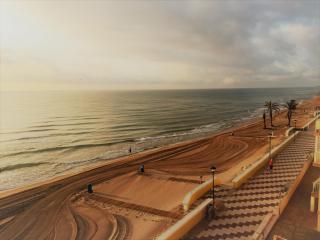 Beachfront Apartment with a Terrace - Mareny Barraquetas - 4