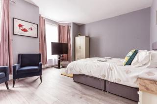 4 bedroom house, 2 Min Walk From Station - Londra - 1